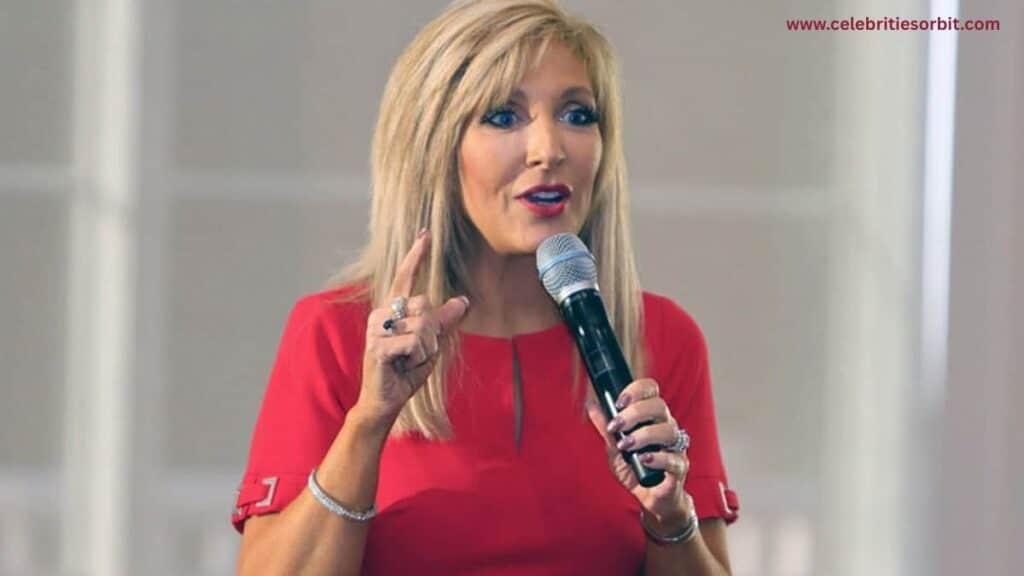 Liz Bonis Bio, Net Worth, Salary