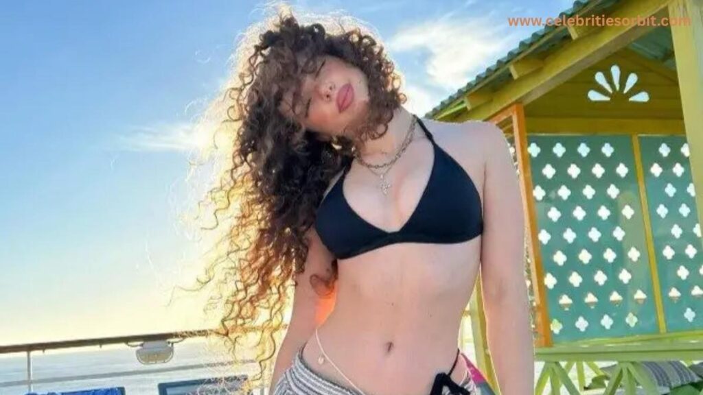 Sunday Kalogeras Age and Early Life