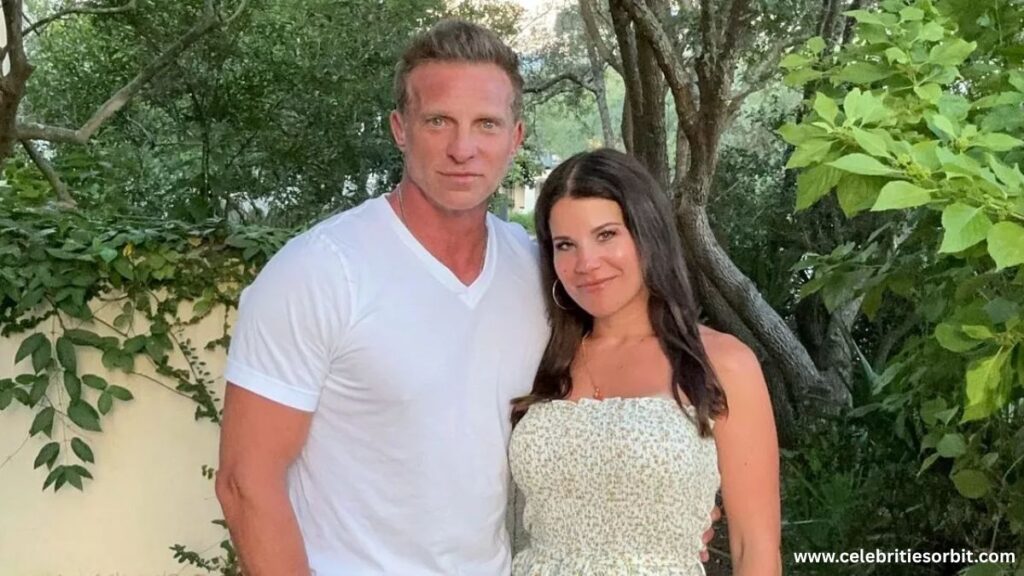 Michelle Lundstrom Age and Early Life